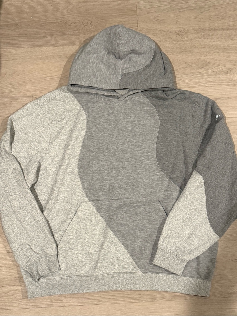 ALO Yoga Men's Two-Tone Gray Colorblock Hoodie